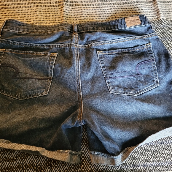 American Eagle Jean Shorts sz 12 - Picture 2 of 5